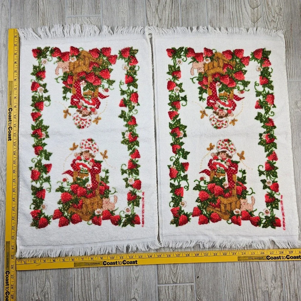 Vintage Strawberry Shortcake Hand Towels Set of 2 Leshner 80s Made in USA